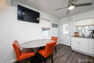 19 Dunlop Dr, Sewaren, NJ 07077 - Photo 7