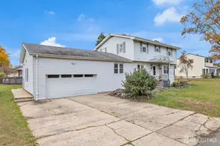 1080 Ottawa St, North Brunswick Township, NJ 08902 - Photo 3