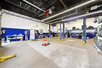 976 Us-9 S, Sayreville, NJ 08859 - Photo 13