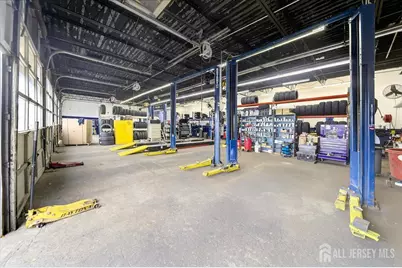 976 Us-9 S, Sayreville, NJ 08859 - Photo 17