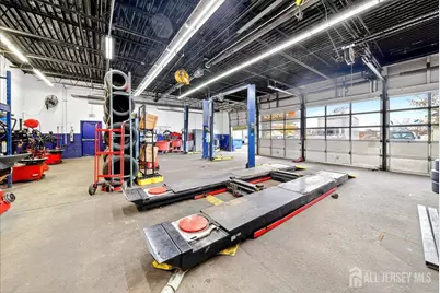 976 Us-9 S, Sayreville, NJ 08859 - Photo 15