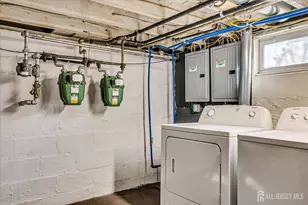 385 Pierson Ave, Edison, NJ 08837 - Photo 27