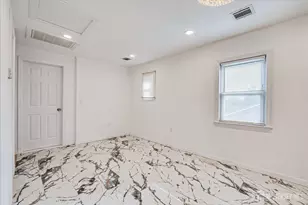 385 Pierson Ave, Edison, NJ 08837 - Photo 17