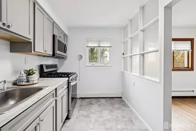 35 Edgewater Place, Edgewater, NJ 07020 - Photo 11