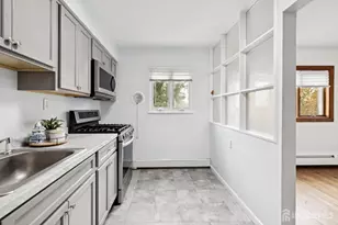 35 Edgewater Pl, Edgewater, NJ 07020 - Photo 11