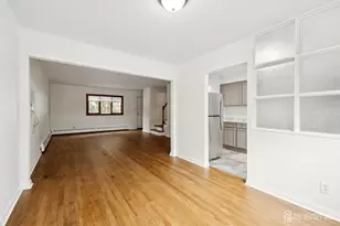 35 Edgewater Pl, Edgewater, NJ 07020 - Photo 9