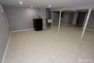 23 Cheltenham Pl, Sayreville, NJ 08872 - Photo 31