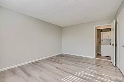 807 Aspen Drive, Plainsboro Township, NJ 08536 - Photo 11