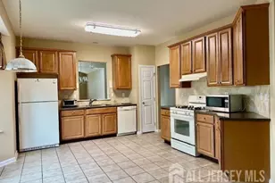 11 Sonoma St, Monroe Township, NJ 08831 - Photo 13