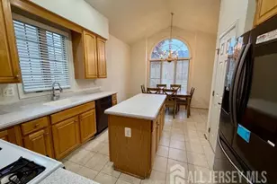 2 London Dr, Monroe Township, NJ 08831 - Photo 3