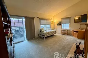 2 London Dr, Monroe Township, NJ 08831 - Photo 9