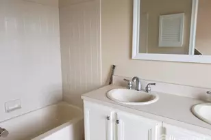 114 Daniel Ct, South Brunswick Township, NJ 08824 - Photo 13