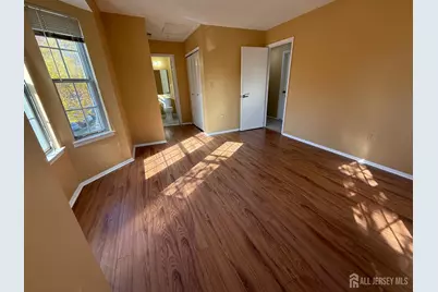 131 Albury Way, North Brunswick Township, NJ 08902 - Photo 13