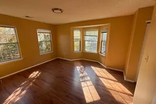 131 Albury Way, North Brunswick Township, NJ 08902 - Photo 11