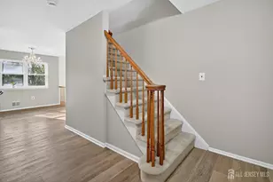 8 Wright Ct, East Brunswick Township, NJ 08816 - Photo 5