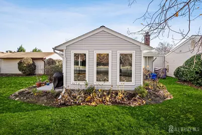 52 Juniper Plaza #a, Monroe Township, NJ 08831 - Photo 5