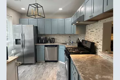 10 Albury Way, North Brunswick Township, NJ 08902 - Photo 15
