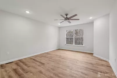 129 Forest Drive, Piscataway Township, NJ 08854 - Photo 15