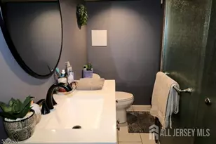 315 Mawbey St, Woodbridge Township, NJ 07095 - Photo 5