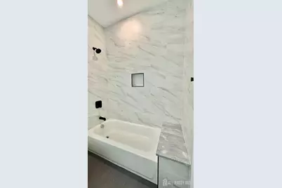 225 Penn Avenue, Edison, NJ 08817 - Photo 31