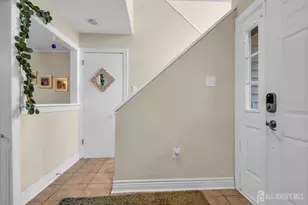 41 Goldenrod Ct, Trenton, NJ 08690 - Photo 7