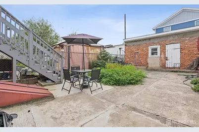 655 Charles Street, Perth Amboy, NJ 08861 - Photo 27