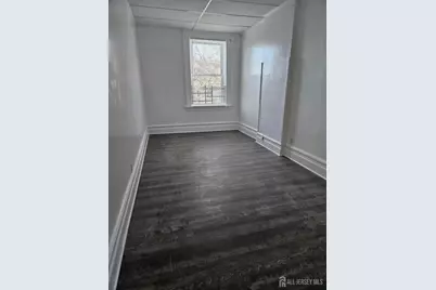 110 Market Street #3E, Perth Amboy, NJ 08861 - Photo 3