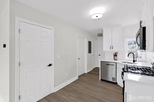 414 6th St, Union City, NJ 07087 - Photo 31