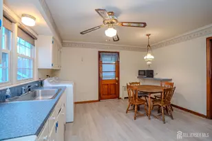 11 Lincoln Pl, New Brunswick, NJ 08901 - Photo 9