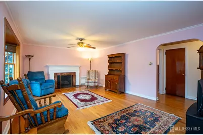 11 Lincoln Place, New Brunswick, NJ 08901 - Photo 5