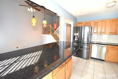 24 Hawthorne Road, North Brunswick Township, NJ 08902 - Photo 5
