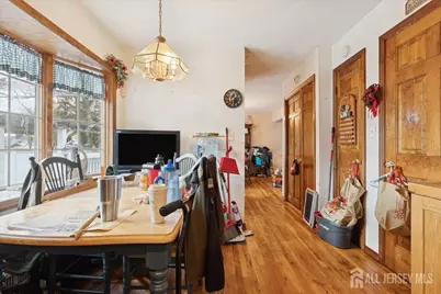 28 Debra Place, Sewaren, NJ 07077 - Photo 9