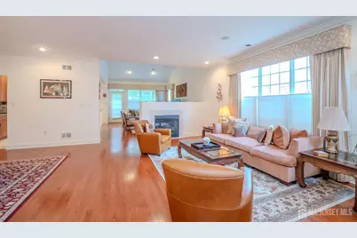 380 Daisy Court, Monroe Township, NJ 08831 - Photo 15