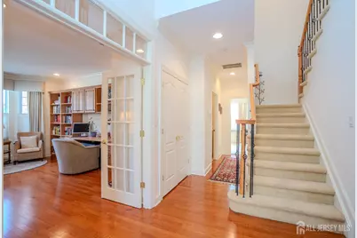 380 Daisy Court, Monroe Township, NJ 08831 - Photo 9