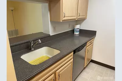 911 Ravens Crest Drive, Plainsboro Township, NJ 08536 - Photo 7