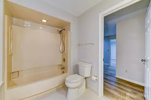 908 Meadow Ct, Helmetta, NJ 08828 - Photo 27