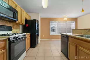 415 Plymouth Rd, North Brunswick Township, NJ 08902 - Photo 23