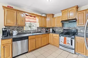 42 Randolph St, Carteret, NJ 07008 - Photo 25