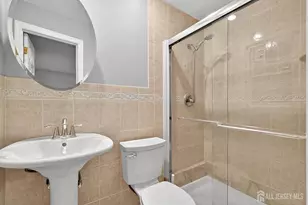 1035 Hillside Dr, North Brunswick Township, NJ 08902 - Photo 23