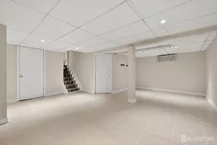 1035 Hillside Dr, North Brunswick Township, NJ 08902 - Photo 27