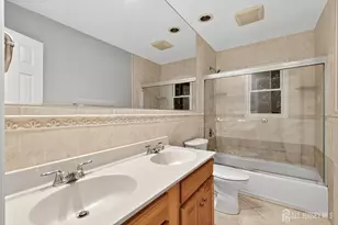 1035 Hillside Dr, North Brunswick Township, NJ 08902 - Photo 25