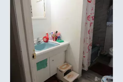 779-777 Roosevelt Avenue, Carteret, NJ 07008 - Photo 11