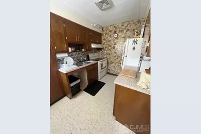 2 Wall Street, Metuchen, NJ 08840 - Photo 3