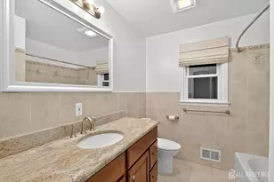 1040 Hillside Dr, North Brunswick Township, NJ 08902 - Photo 31