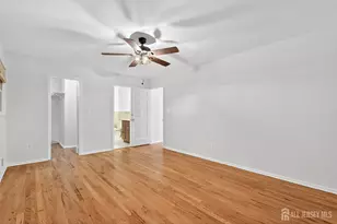 1040 Hillside Dr, North Brunswick Township, NJ 08902 - Photo 23