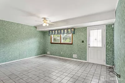 2315 De Sisto Drive, Rahway, NJ 07065 - Photo 9