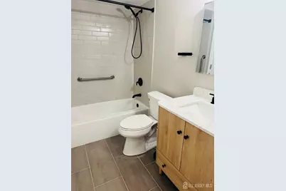 604 Wellington Place, Aberdeen Township, NJ 07747 - Photo 5