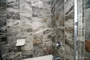 32 Cinder Rd, Edison, NJ 08820 - Photo 23