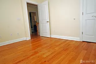 32 Cinder Rd, Edison, NJ 08820 - Photo 19