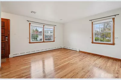 55 Metuchen Avenue, Middlesex, NJ 07095 - Photo 5